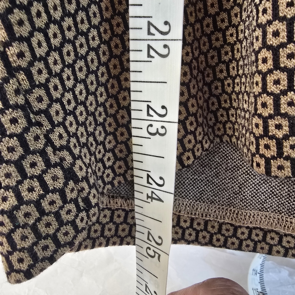 J. JILL Sz Small Ponte 3/4 Sleeve Geometric Print Top Brown Tan Black Pockets - Picture 6 of 13